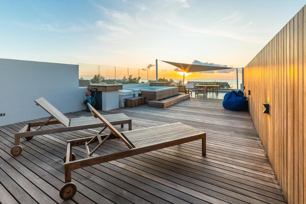 Penthouse 13 - One Bay Residence With Private Rooftop Terrace And Dip In Pool Pereybere Beach ภายนอก รูปภาพ