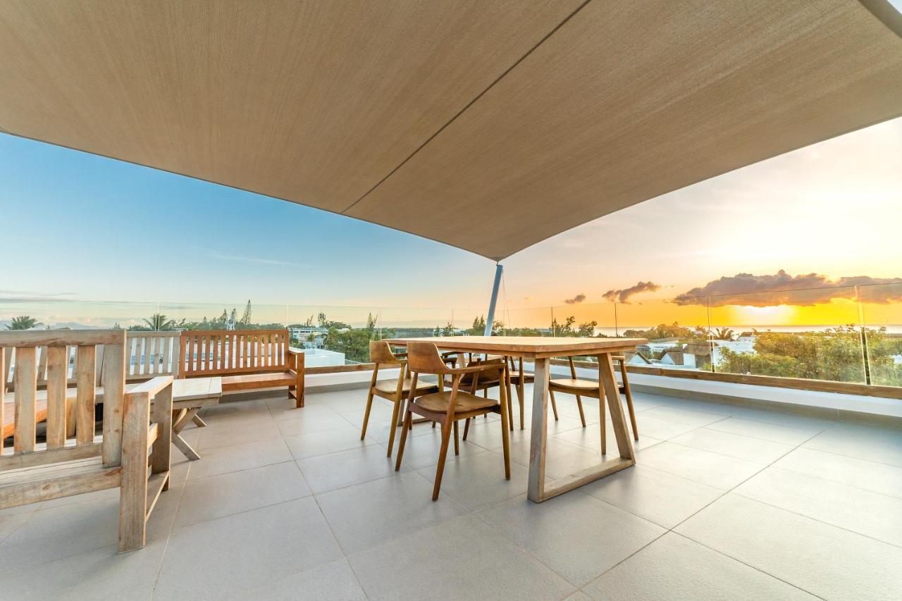 Penthouse 13 - One Bay Residence With Private Rooftop Terrace And Dip In Pool Pereybere Beach ภายนอก รูปภาพ