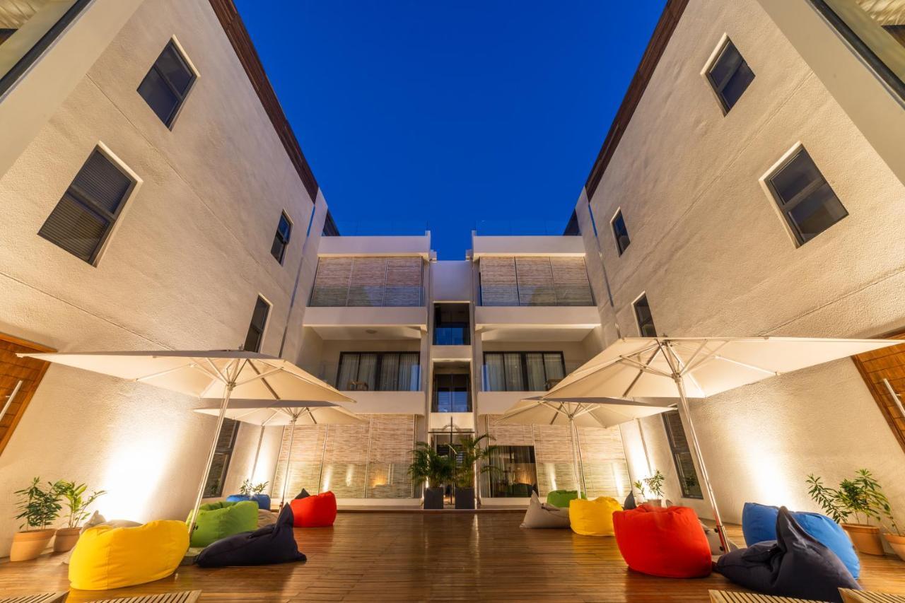 Penthouse 13 - One Bay Residence With Private Rooftop Terrace And Dip In Pool Pereybere Beach ภายนอก รูปภาพ