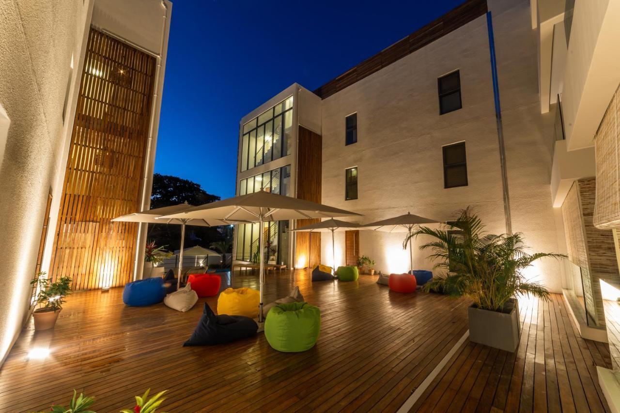 Penthouse 13 - One Bay Residence With Private Rooftop Terrace And Dip In Pool Pereybere Beach ภายนอก รูปภาพ
